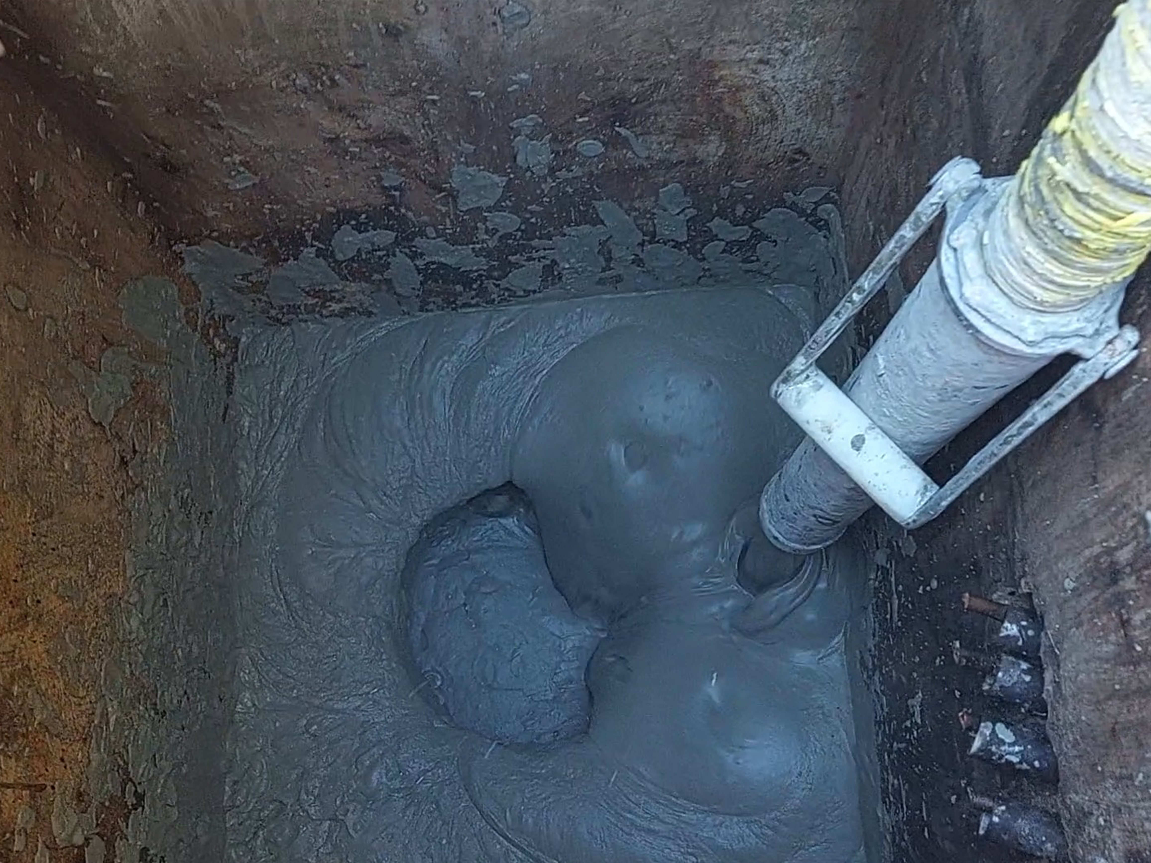 Mazoutputten in beton